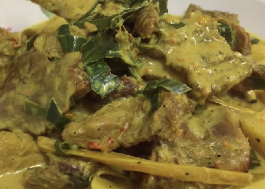 Daging Salai Masak Lemak Cili Api
